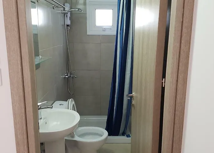 Zorbas No 3 * Ларнака